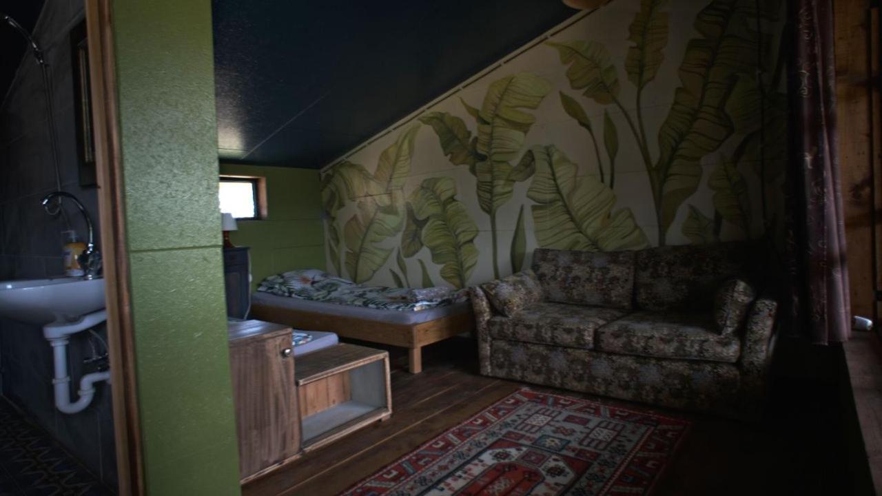 Sargarigo Elmenyhaz Apartment Szeged Bagian luar foto